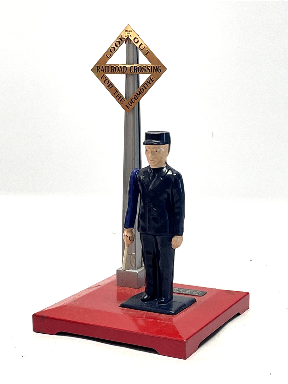 Vintage Lionel No. 1045 Flagman Railroad Crossing Accessory O Gauge Prewar
